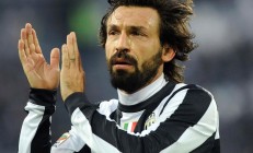 F1赛车赛场焦点！英格兰队对阵阿根廷队，关键一战，双方鏖战至最后一刻